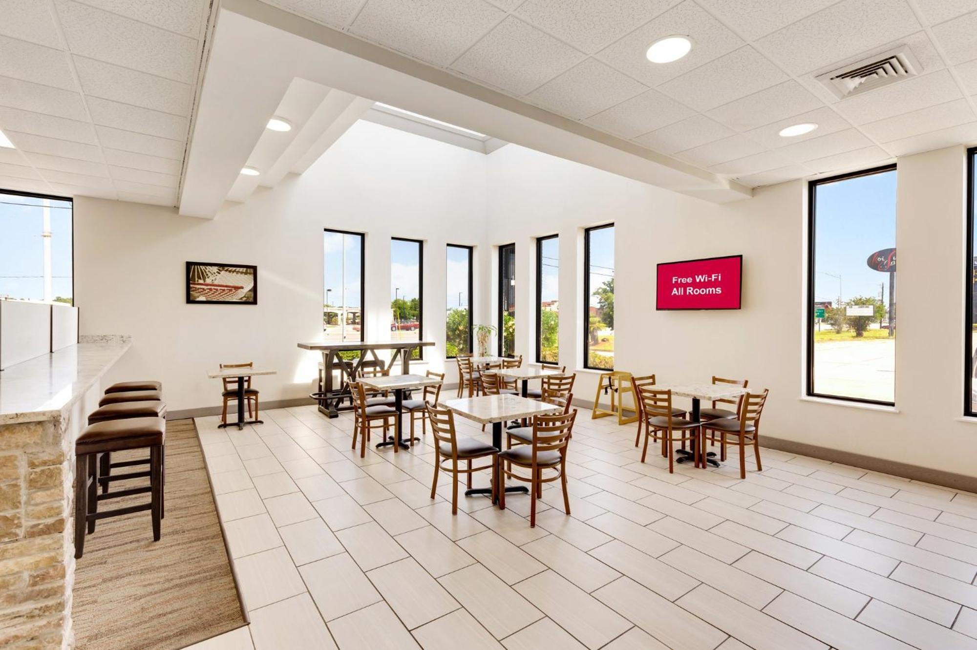 Red Roof Inn Gulfport - Biloxi Airport Eksteriør bilde